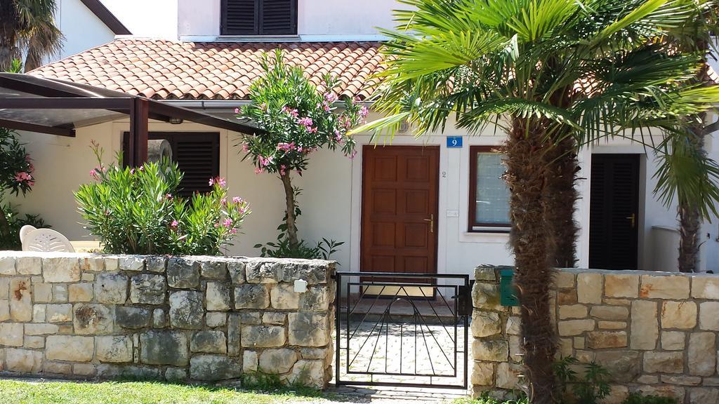 Apartments Lana أوماغ الغرفة الصورة