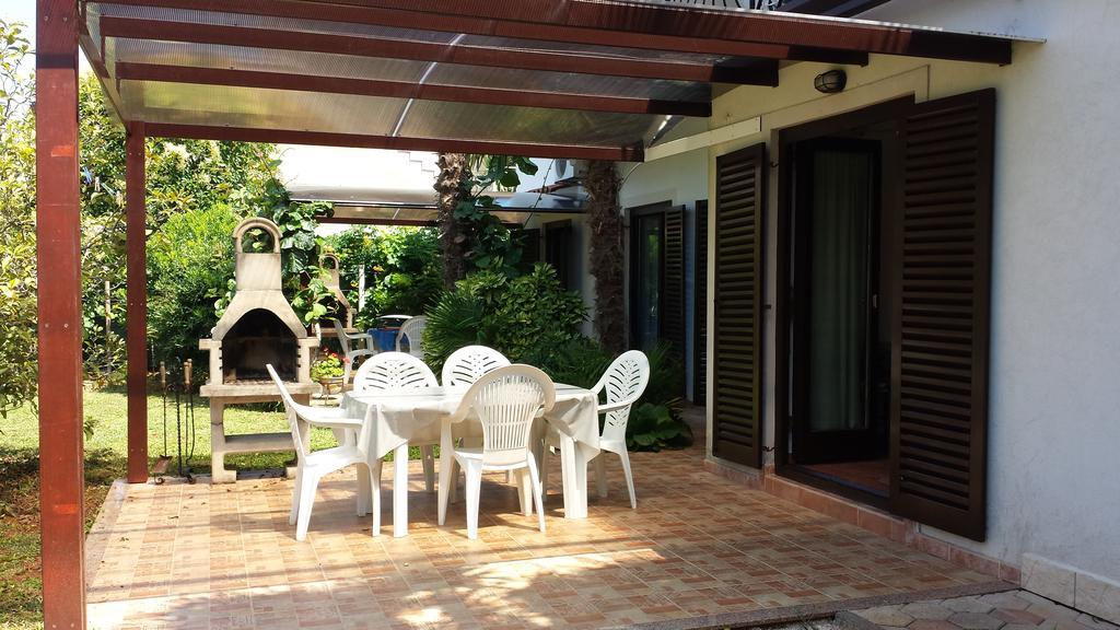 Apartments Lana أوماغ الغرفة الصورة