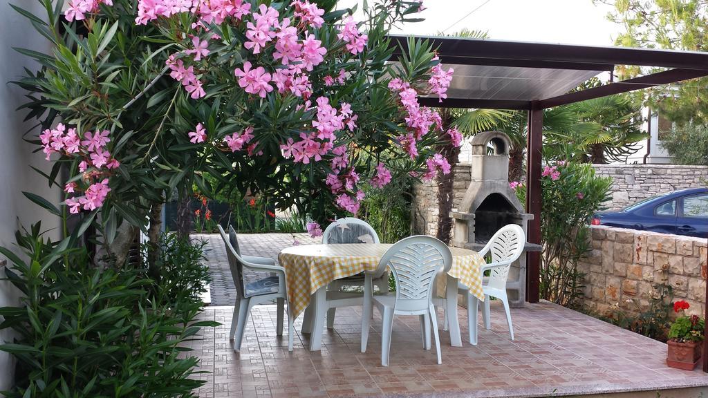Apartments Lana أوماغ الغرفة الصورة
