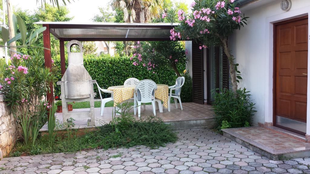 Apartments Lana أوماغ الغرفة الصورة