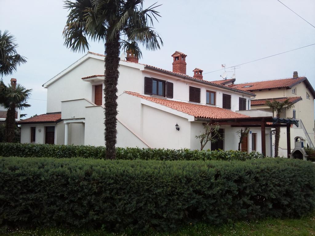 Apartments Lana أوماغ الغرفة الصورة